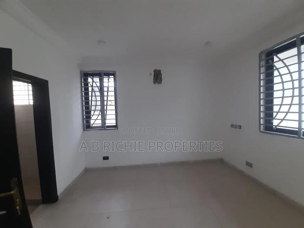 4bdrm House in Ab Richie Properties, Baatsona Total for sale · Photo 3