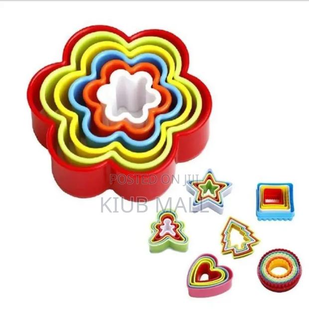 Pie / Biscuit Cutter photo 4