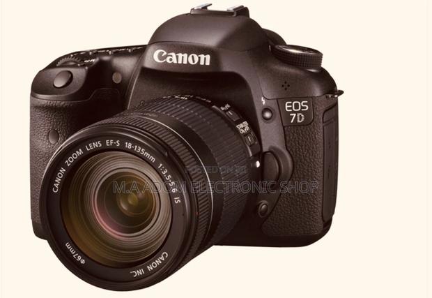 Canon EOS 7D SLR Camera · Photo 2