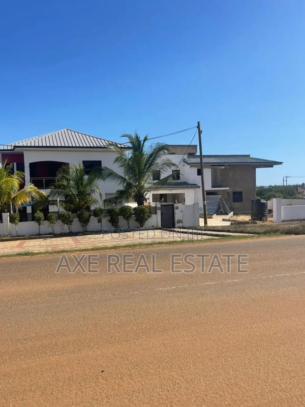 Spacious Titled Plots at Prampram Beach View · Photo 4