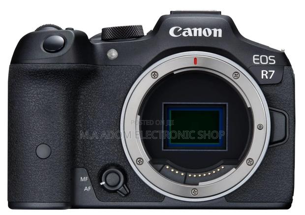 Canon EOS R7 Body Only · Photo 2