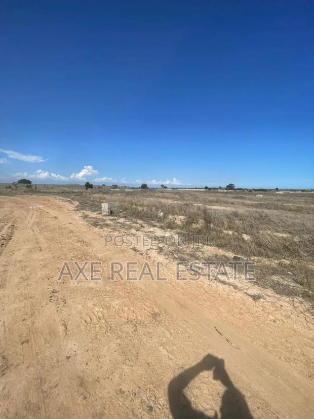 Massive Rush Hour Discount on Plots at Prampram Beach Road · Photo 4