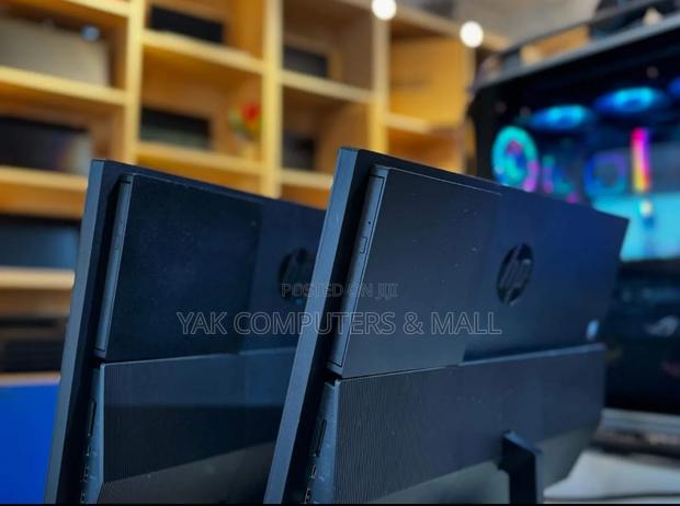 Desktop Computer HP 200 G4 All-in-One 8GB Intel Core I5 SSD 256GB