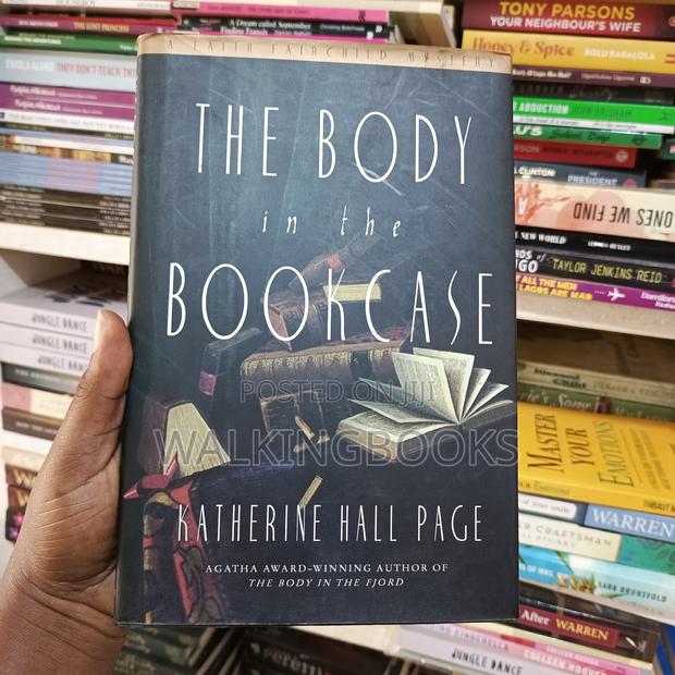 The Body in the Bookcase · Photo 2