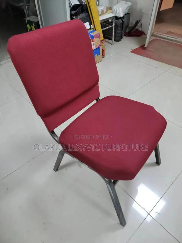 Big Church Chair · Photo 2