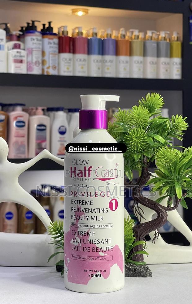 Glow Half-Cast Privilege Beauty Milk · Photo 2