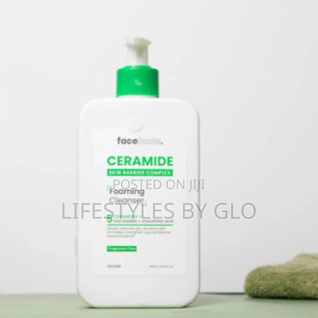 Face Facts Ceramide Foaming Cleanser 400ml · Photo 4