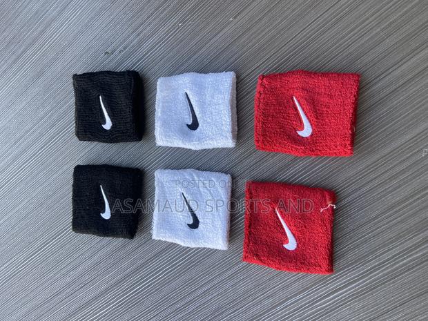 Original Sweat Hand Band Available at Cool Price · Photo 4
