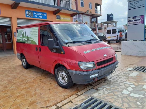 Ford Transit 2006 Red