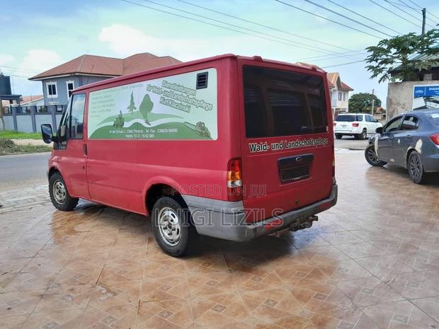 Ford Transit 2006 Red photo 4