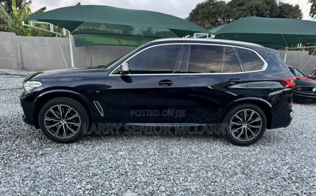 BMW X5 M50i AWD 2020 Black · Photo 4