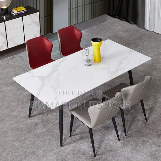 Marble Dining Table for Sale · Photo 3
