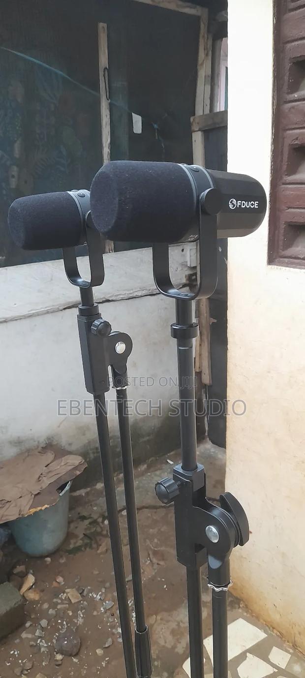 Podcast AMD Vocal Microphones for Rent photo 5