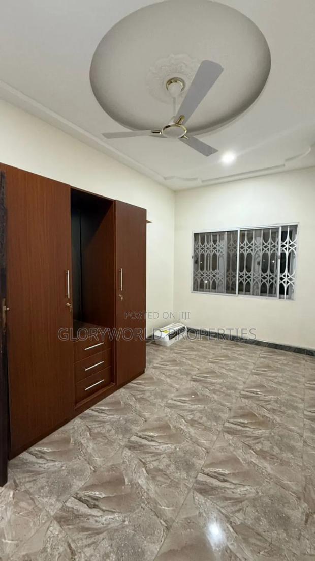 2bdrm Apartment in Spintex for rent · Photo 4