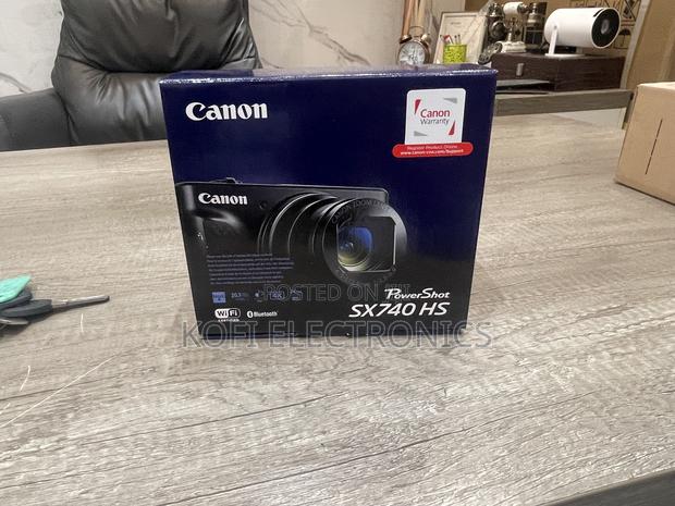 Boasting 20.3MP CMOS Sensor Canon Powershot SX740 HS Camera · Photo 2