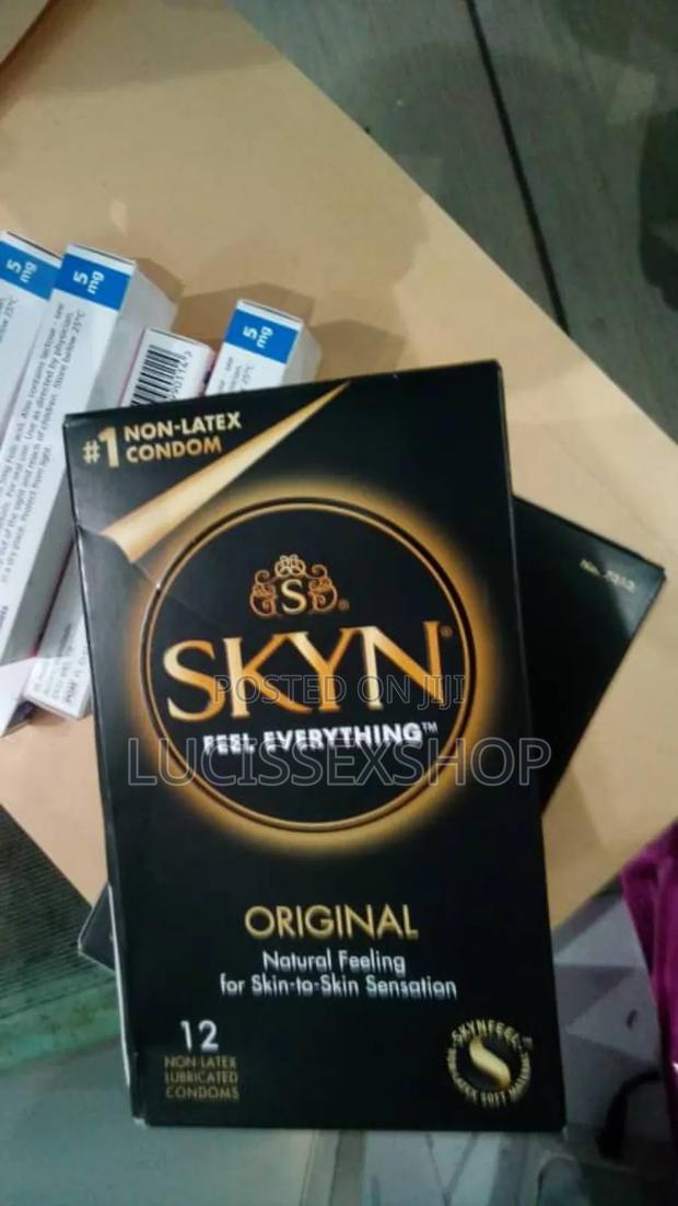 Skyn Non Latex Condoms (12 in a Pack) · Photo 3