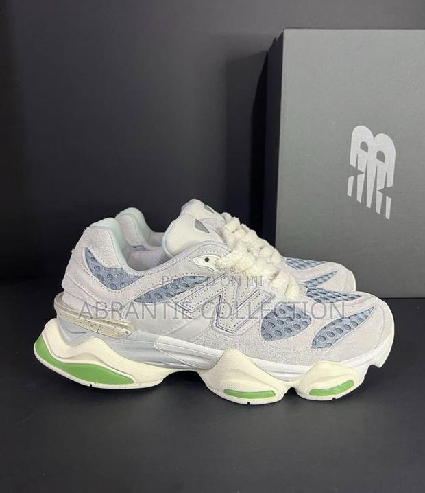 New Balance 9060 Series Bricks Wood · Photo 4