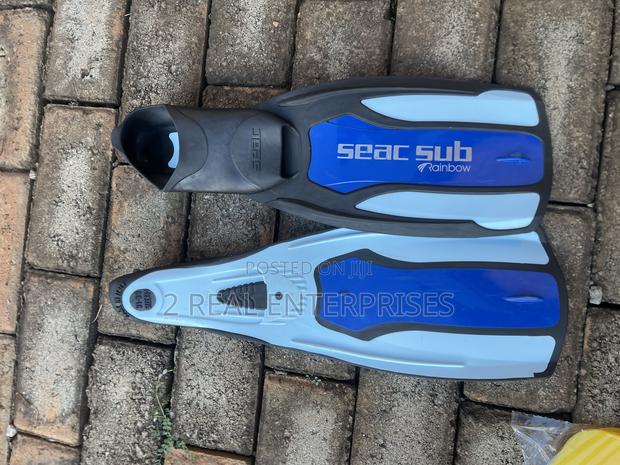 Swimming Fins Size 31-33 · Photo 2