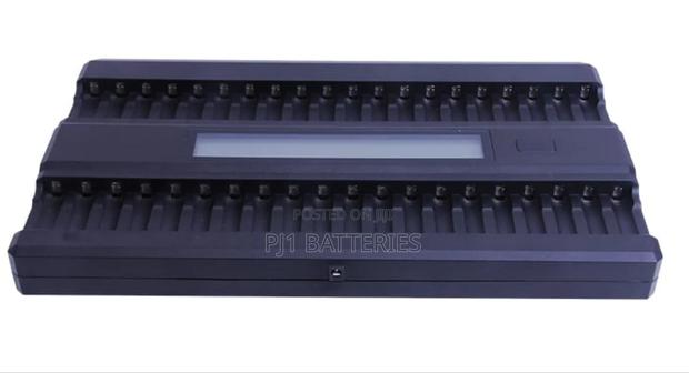 Aa, AAA, 9v Charger With 40 Slot · Photo 3