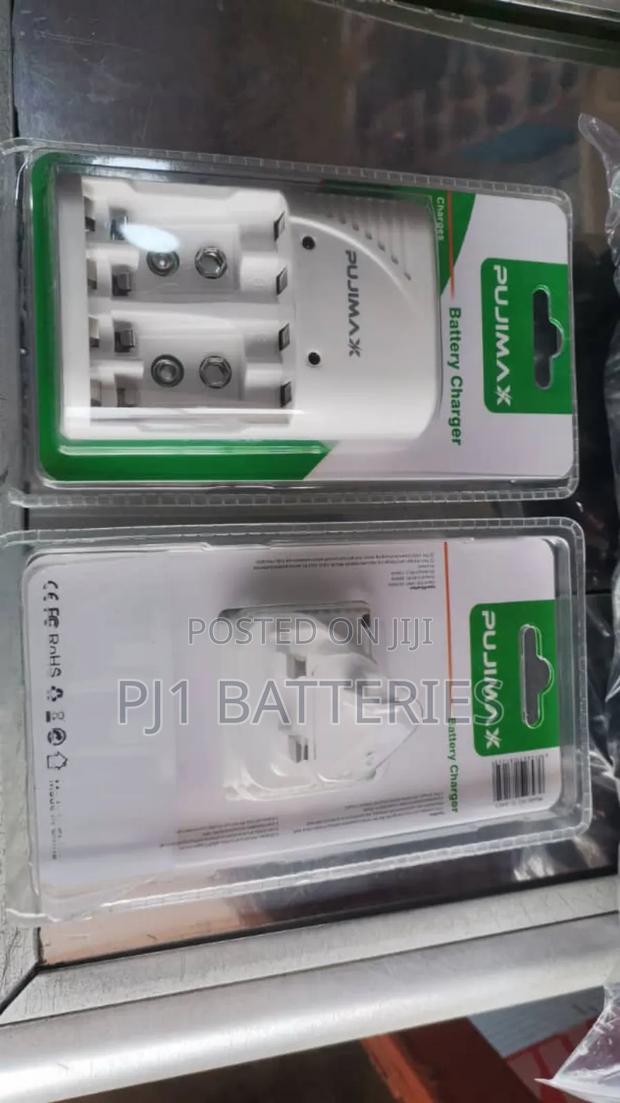 9v , AA , AAA Pujimax Battery Charger · Photo 2