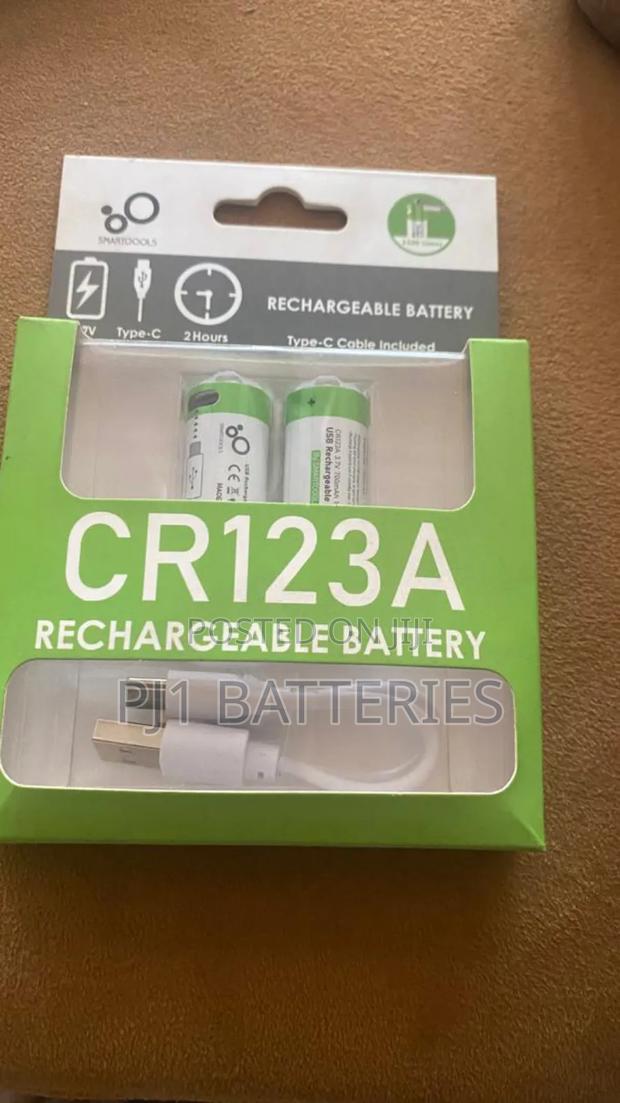 CR123 a Recharge Battery · Photo 2