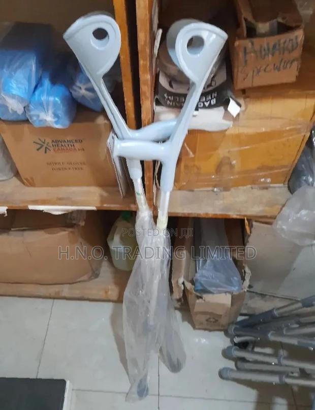 Elbow Crutches · Photo 2