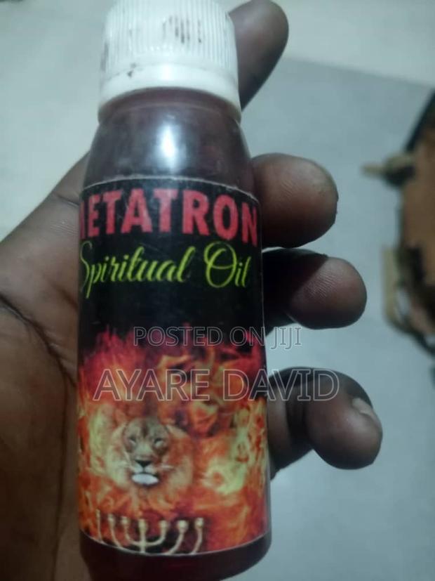 Metatron Spiritual Oil · Photo 3