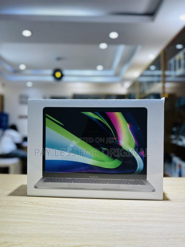 New Laptop Apple MacBook Pro 2022 M2 8GB Apple M2 SSD 256GB · Photo 4