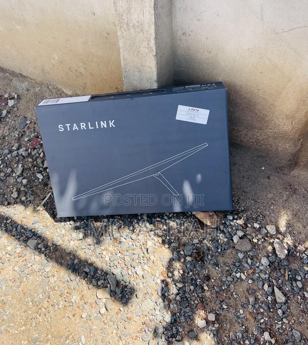 Brand New Starlink Gen 3 Standard Kit Router High Speed. · Photo 2