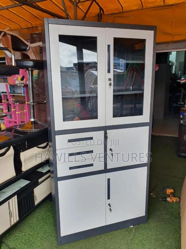 Steel Cabinet With Inbuilt Safe · Photo 1