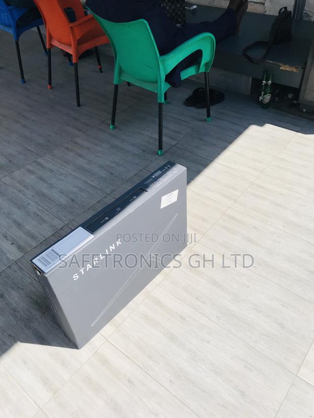 Shop Quality Starlink 2 Gen Standard Dish Kit Router · Photo 2