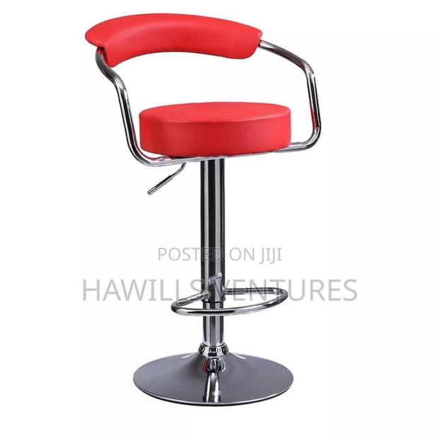 High Bar Stool · Photo 1