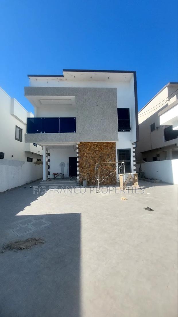 4bdrm House in Kg. Franco, Sakumono for sale · Photo 2