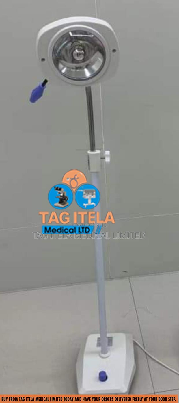 Surgical Operating Light (Single Bulb Yellow) · Photo 2
