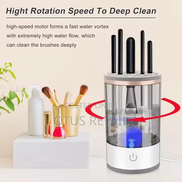 Make-Up Brush Cleaner