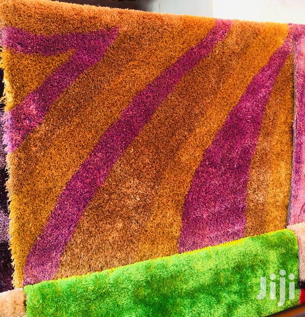 Center Carpet / Mat · Photo 2