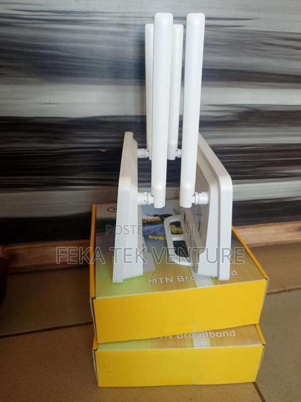 Turbo 4g Mtn,Voda, at Sim Card Supported Router + Power Bank photo 2