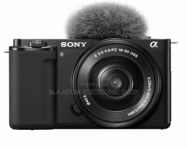 Sony ZV-E10 Mirrorless Camera With 16-50mm Lens · Photo 2