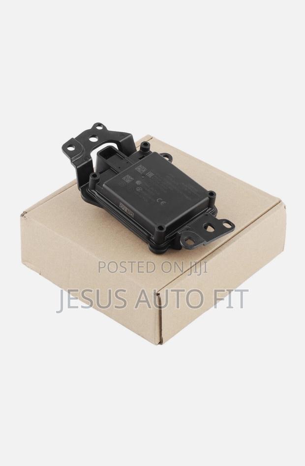 Front Control Distance Sensor Radar 2018-2022 Toyota Tacoma photo 4