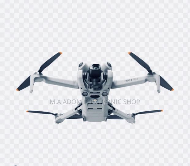 Mini 4 Pro Fly More Combo (DJI RC 2) · Photo 2