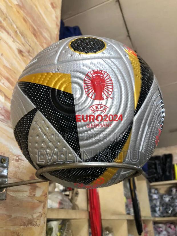 Quality Footballs · Photo 3