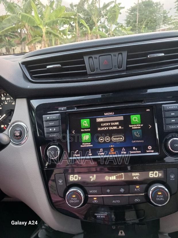 Nissan Rogue SL AWD 2019 White