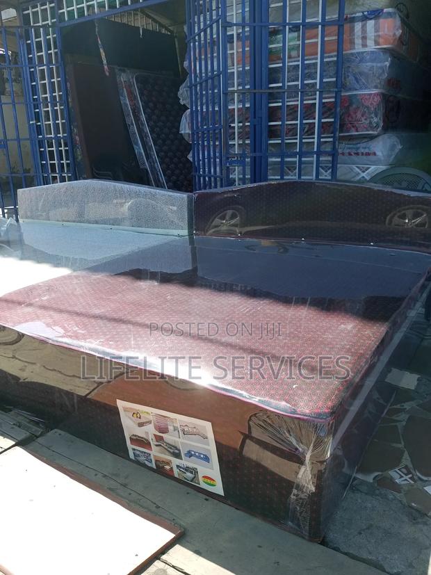 Beautiful Crafted Queen Bed With Inbuilt Foam