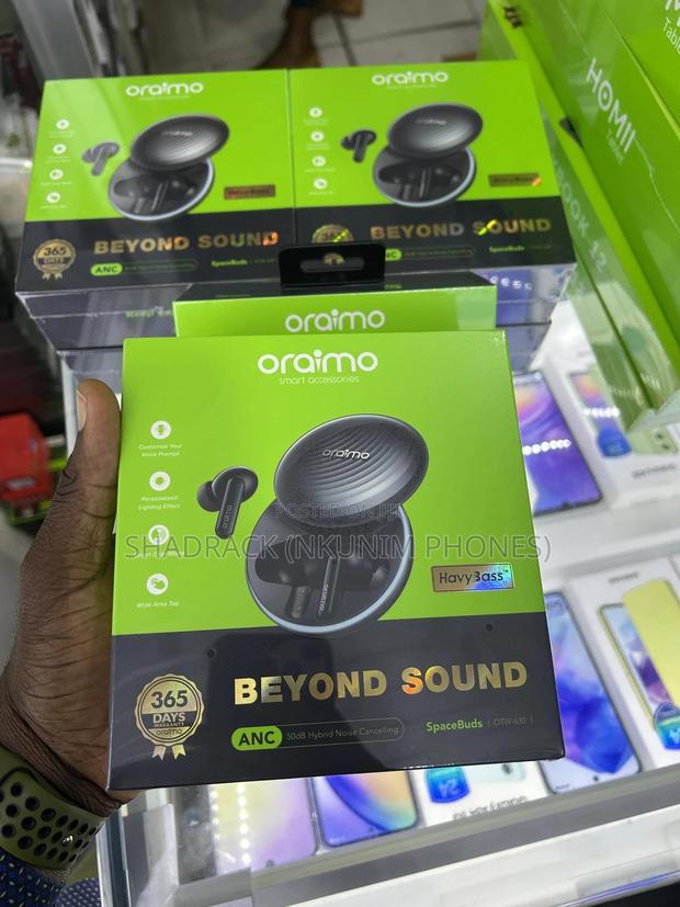 Oriamo Spacebuds · Photo 4