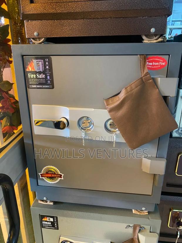 Quality Fireproof Money Safe. · Photo 2