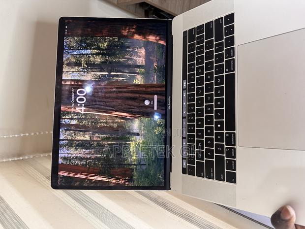 Laptop Apple MacBook Pro 2018 32GB Intel Core I7 SSD 512GB