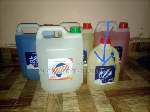 Bleach And Multipurpose Cleaner · Photo 3