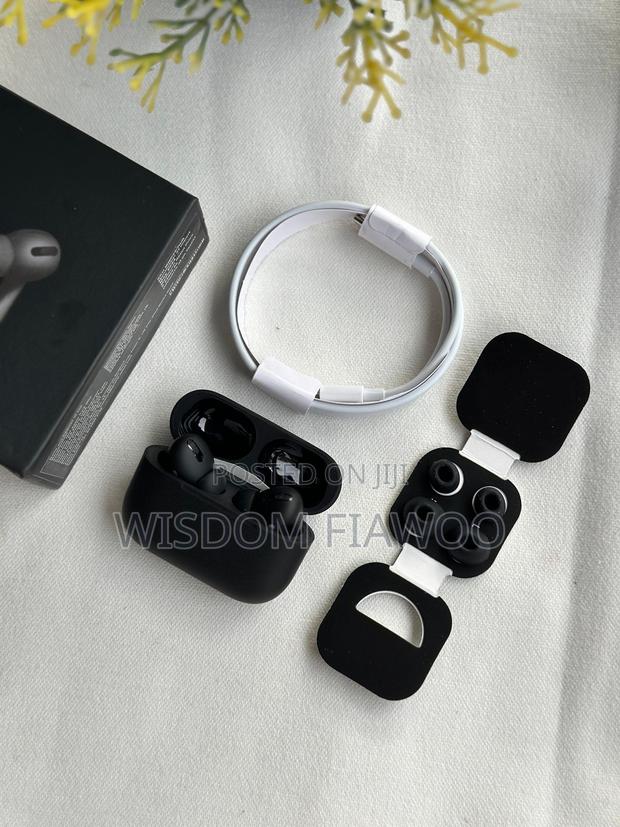 Airpods Pro 2nd Generation (Black) · Photo 4