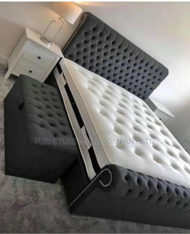 Executive Queen Size Bed With Mattress