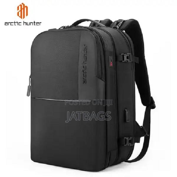 2 Bags In 1 Detachable Laptop Backpack (FREE DELIVERY) · Photo 1